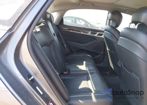 2016 Hyundai Genesis 3.8 z USA, uszkodzony, nr VIN KMHGN4JE2GU126425